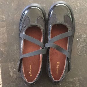 Lands End size 8 1/2 black cris Cross Maryjanes